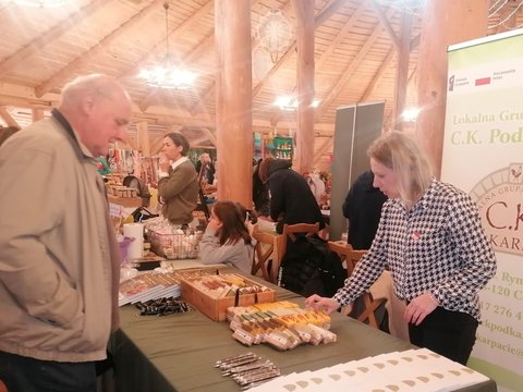 Zdjęcie 5 z albumu Relacja z organizacji stoiska promocyjnego LGD podczas IX Podkarpackiego Festiwalu Szarlotki w Pstrągowej