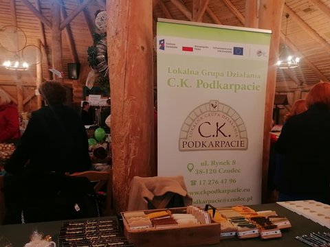 Zdjęcie 6 z albumu Relacja z organizacji stoiska promocyjnego LGD podczas IX Podkarpackiego Festiwalu Szarlotki w Pstrągowej